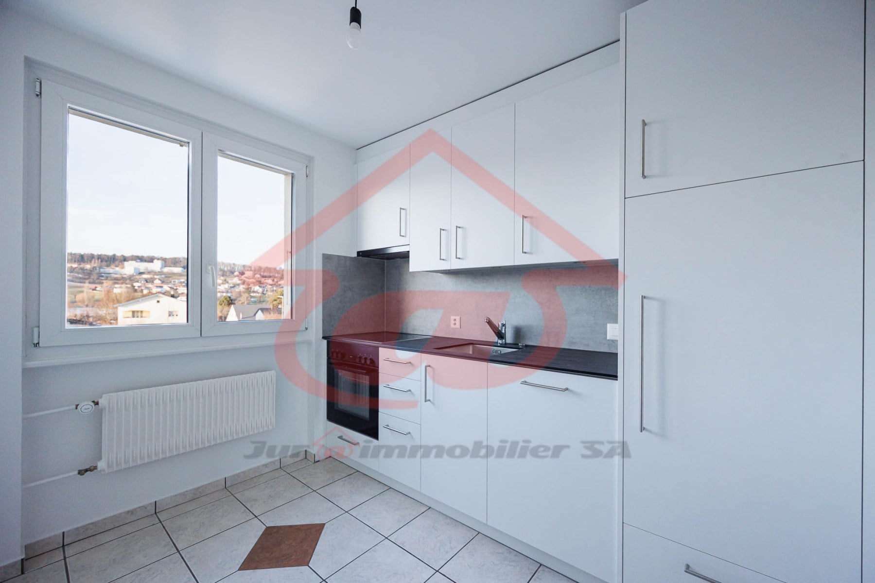 Appartement de 3 pièces rénové au 2ème étage - photo 1
