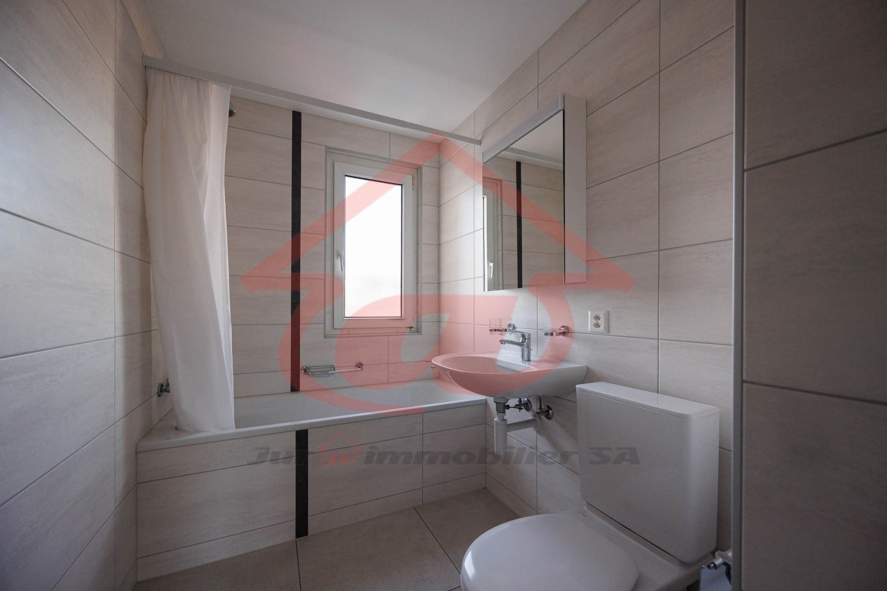 Appartement de 3 pièces au 2ème étage - photo 1