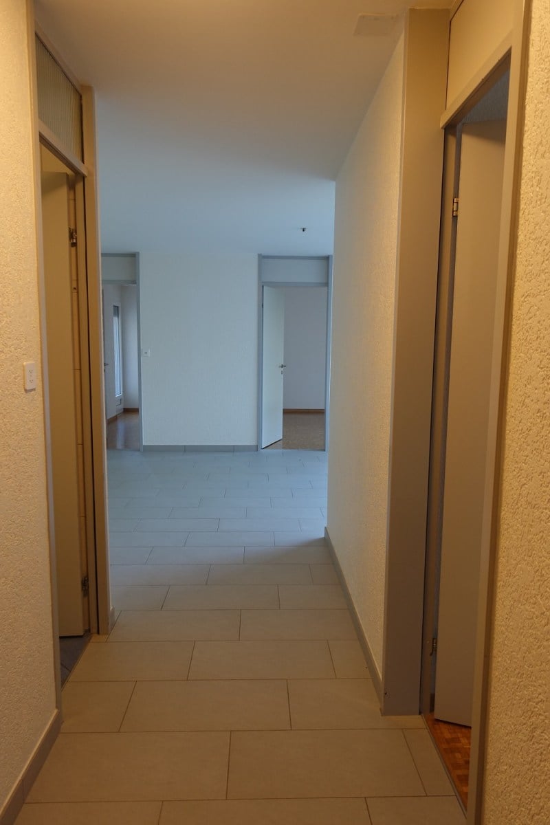 Appartement de 4.5 pièces au rez-de-chaussée - photo 2
