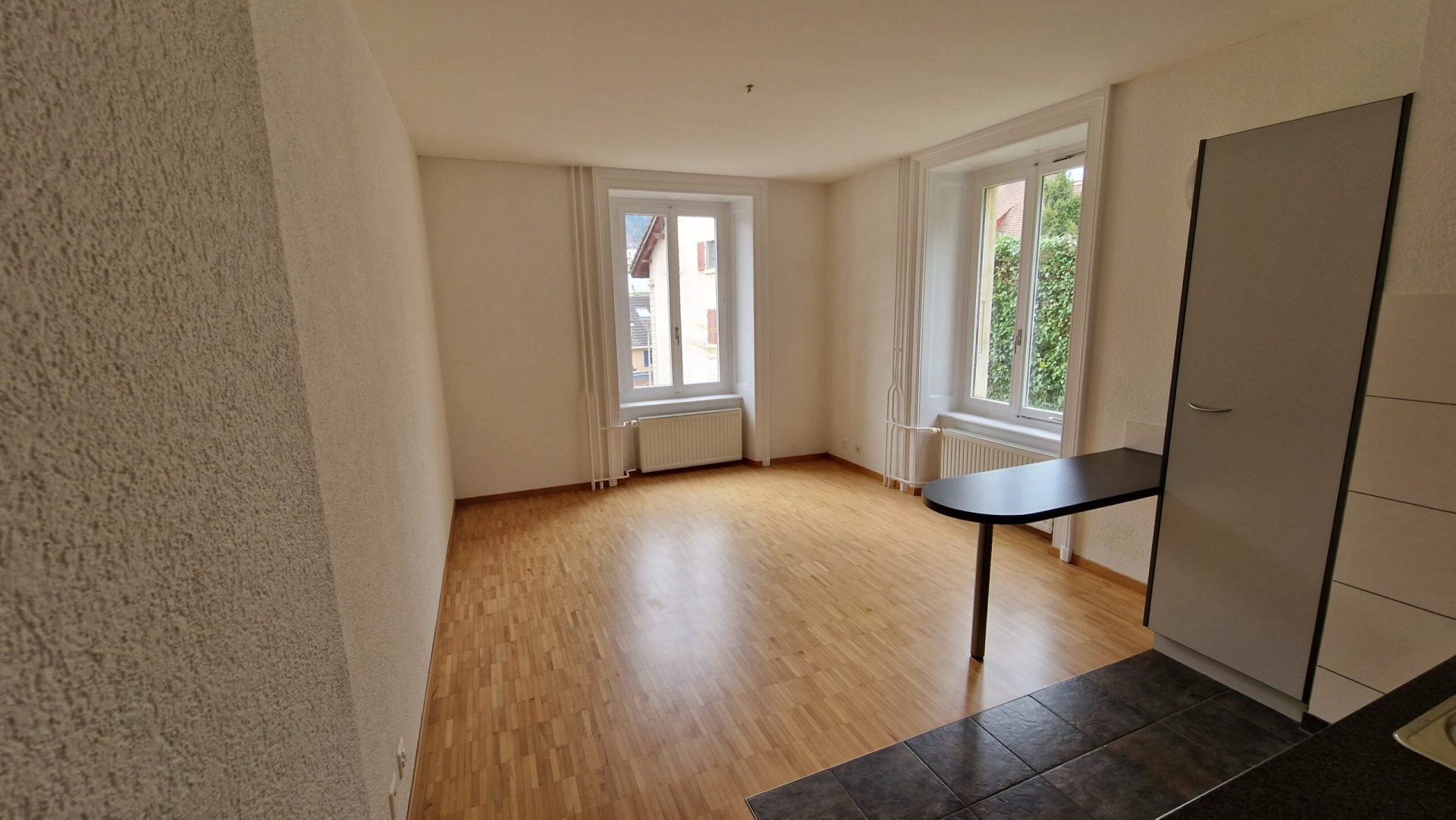 Appartement de 2 pièces au rez-de-chaussée - photo 2