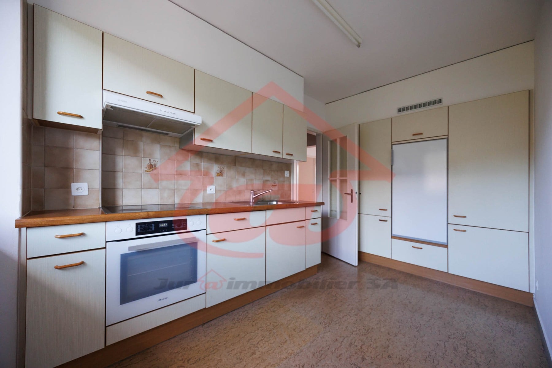 Appartement de 4 pièces au 2ème étage - photo 2