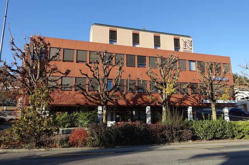 Immeuble mixte à vendre ? Opportunité d'investissement dans un emplacement stratégique au centre de Delémont - photo 2