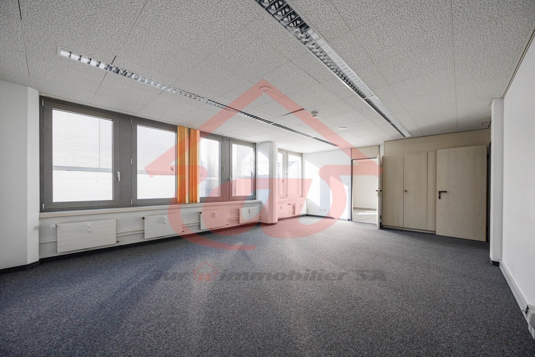 Bureau d'environ 490m² au centre de Delémont (prix du loyer au m2) - photo 4