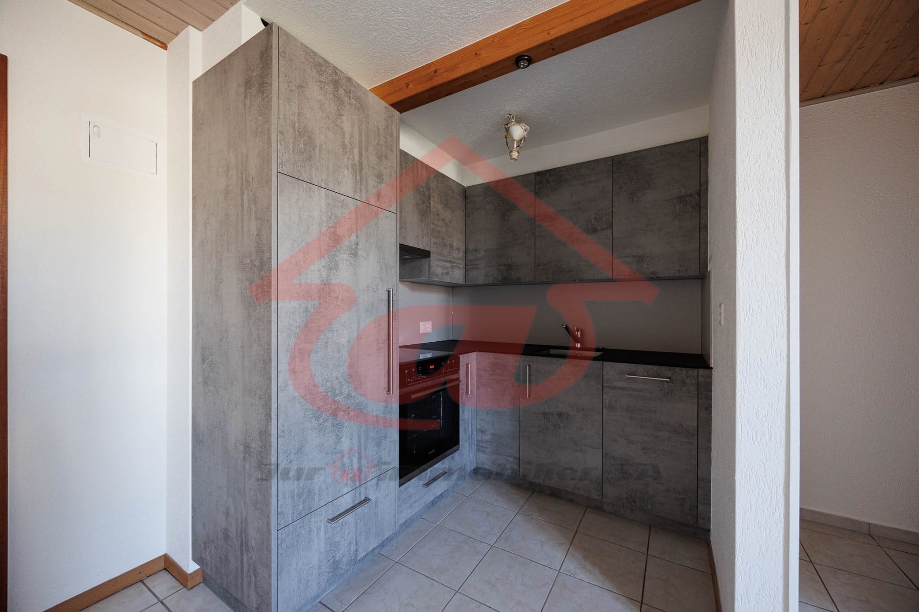 Appartement de 3.5 pièces au rez-de-chaussée - photo 1