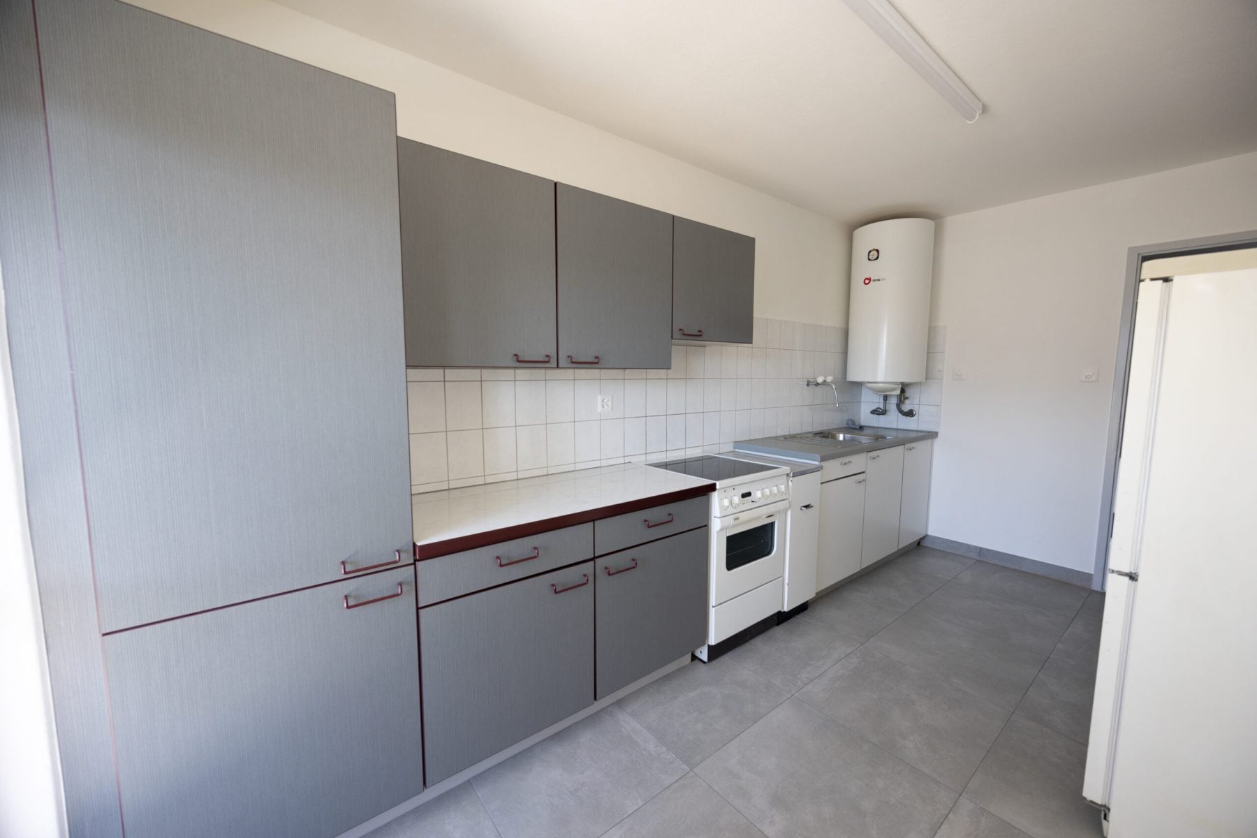 Appartement de 3,5 pièces au 4ème étage avec ascenseur - photo 1