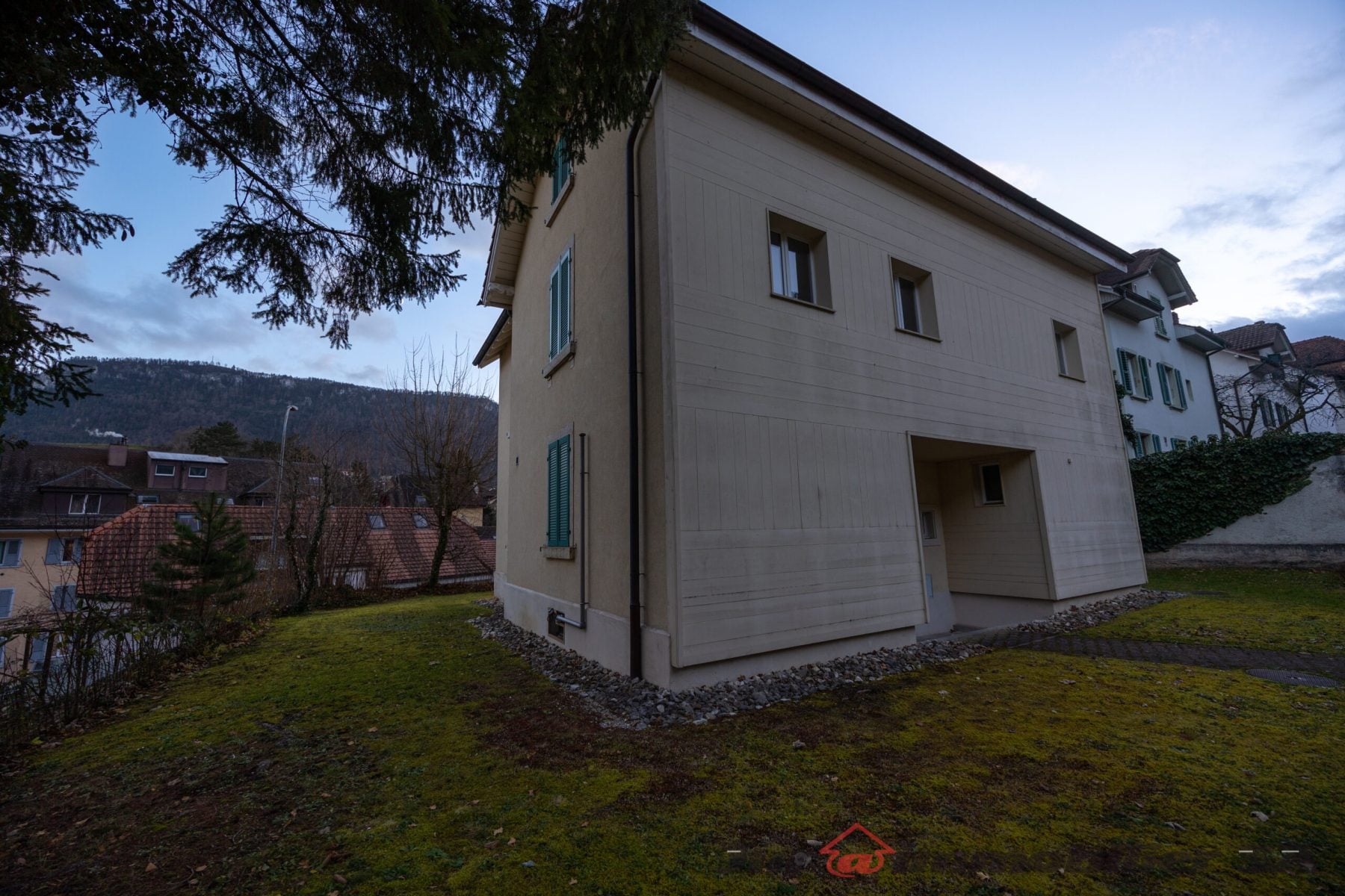 Immeuble de 4 appartements à vendre à Moutier - photo 5