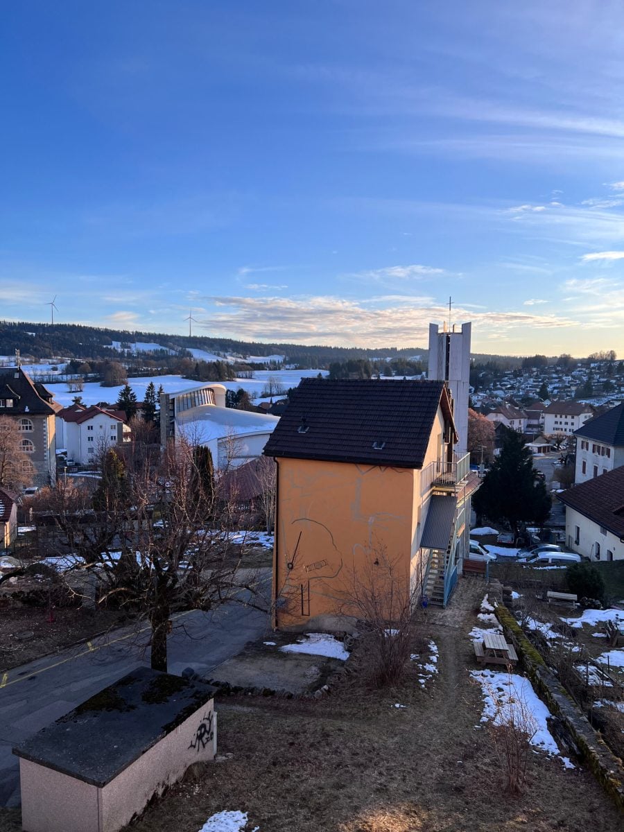 Appartement spacieux de 5 pièces au 2ème étage - photo 2