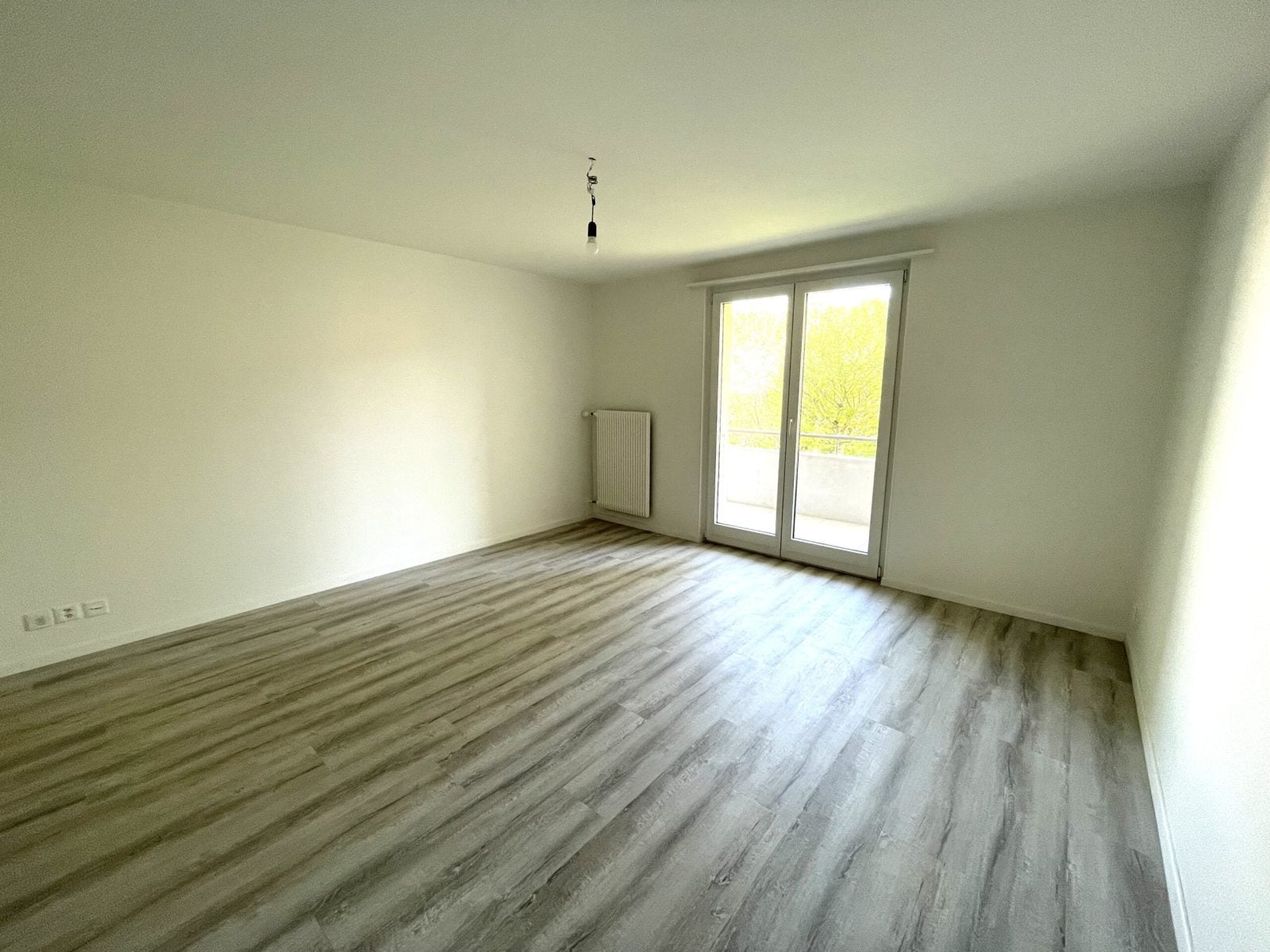 Appartement de 4 pièces entièrement rénové au 1er étage à Porrentruy - photo 5