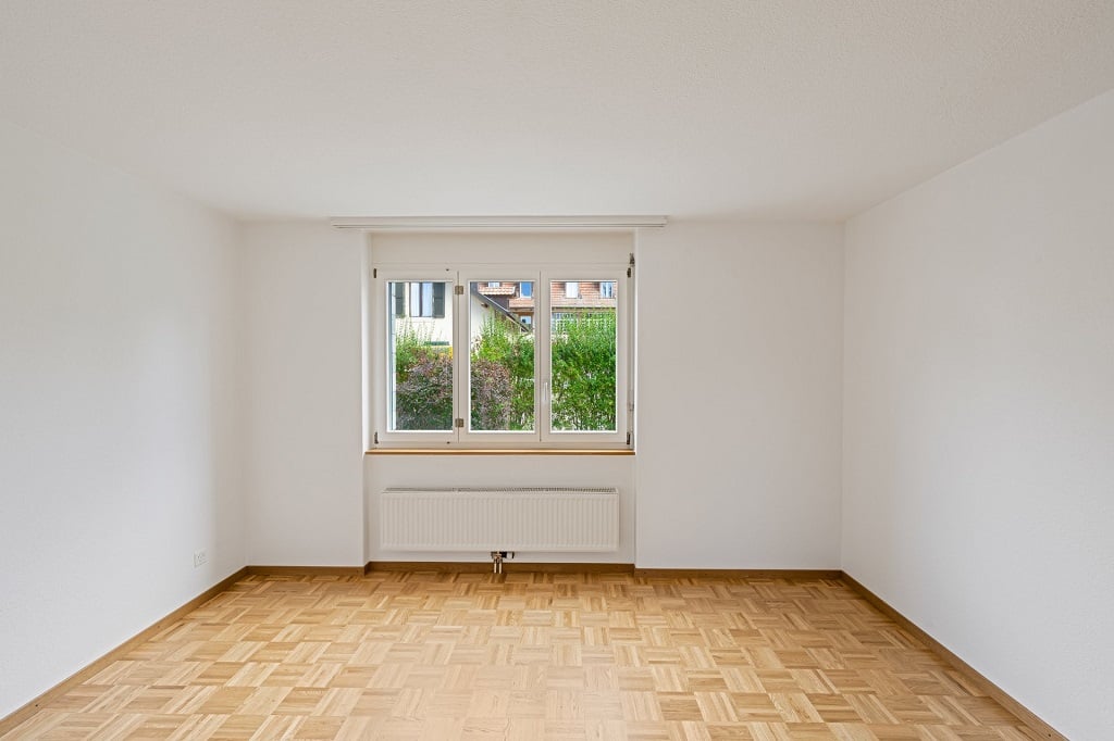 Appartement de 4 pièces au rez-de-chaussée avec balcon - photo 5