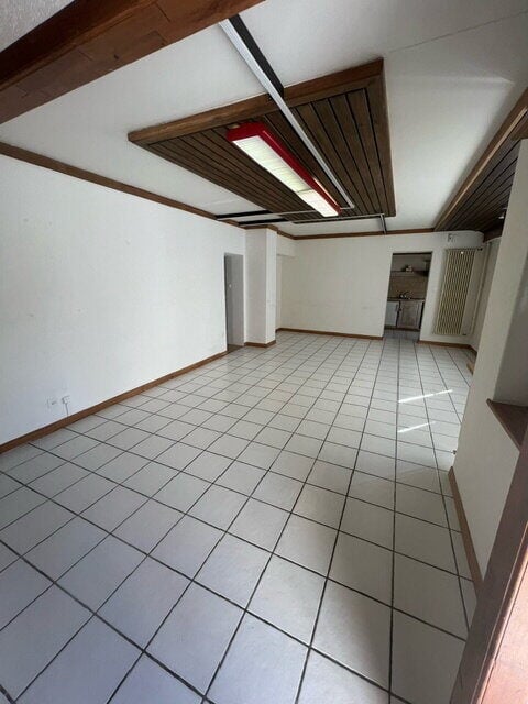 Studio de ~52 m2 au rez-de-chaussée à louer à Courtételle - photo 2