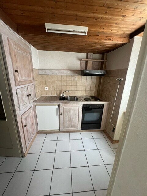 Studio de ~52 m2 au rez-de-chaussée à louer à Courtételle - photo 4