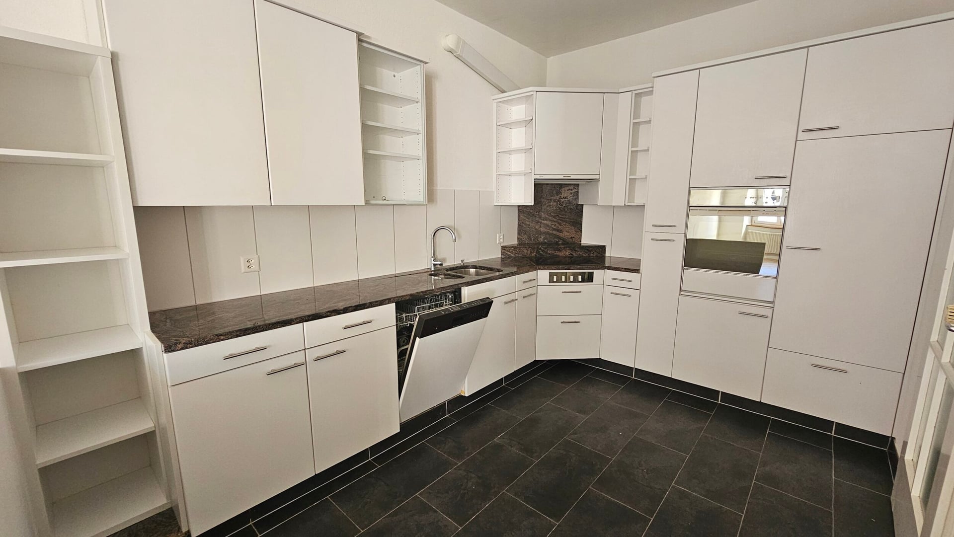 À louer à Delémont charmant appartement de 3.5 pièces au 1er étage - photo 1