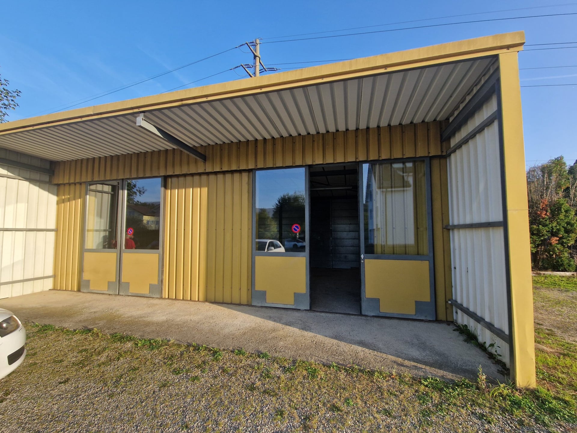 À louer à Courtételle, hangar/atelier de 60 m² - photo 1
