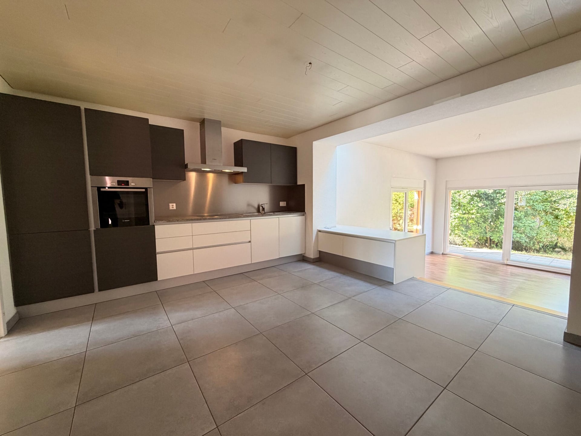 A louer appartement plein pied avec cachet de 3.5 pièces à Delémont - photo 1