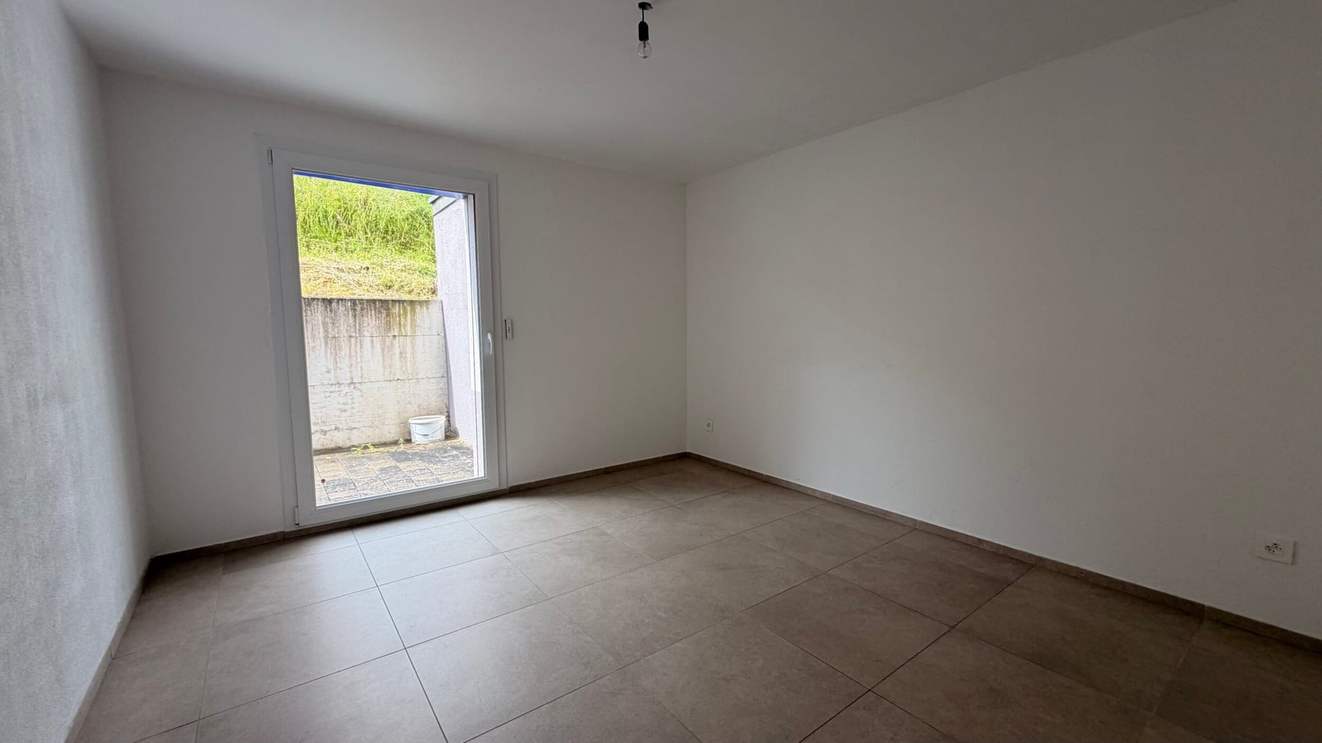 Appartement de 4.5 pièces au rez à louer à Courfaivre - photo 4