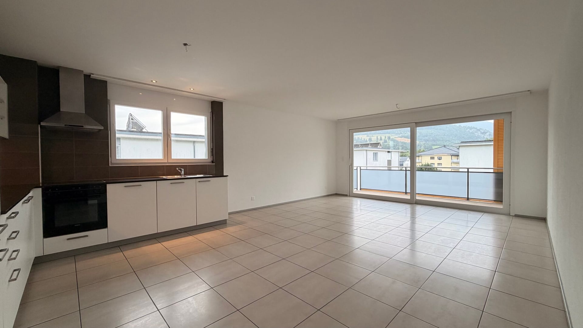 À louer à Courrendlin appartement de 4.5 pièces au 3ème étage - photo 2