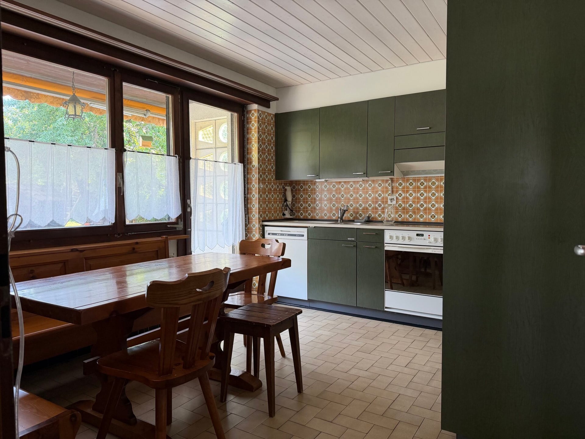 Jolie maison de 6.5 pces à rénover à vendre au centre de Bassecourt - photo 5