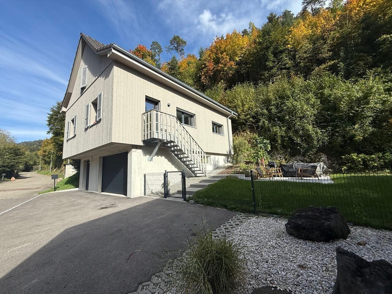 Charmante maison villageoise rénovée de 5.5 pièces à Delémont - photo 1