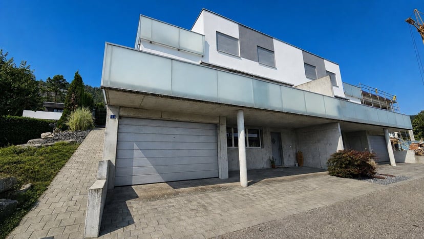 À vendre à Delémont magnifique maison jumelée de 5.5 pièces - photo 1
