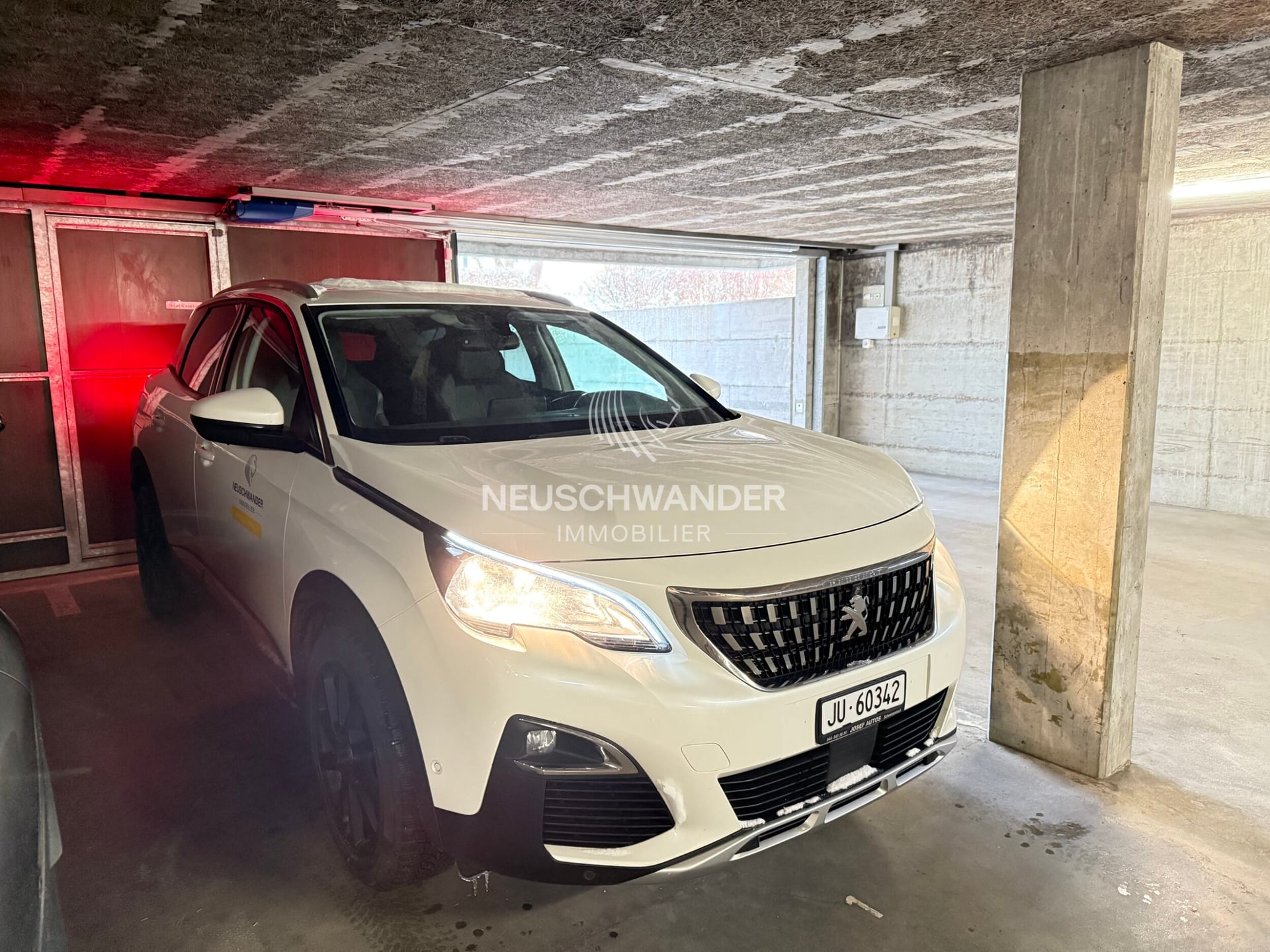 À vendre dans un parking souterrain 1 place de parc à Delémont - photo 2