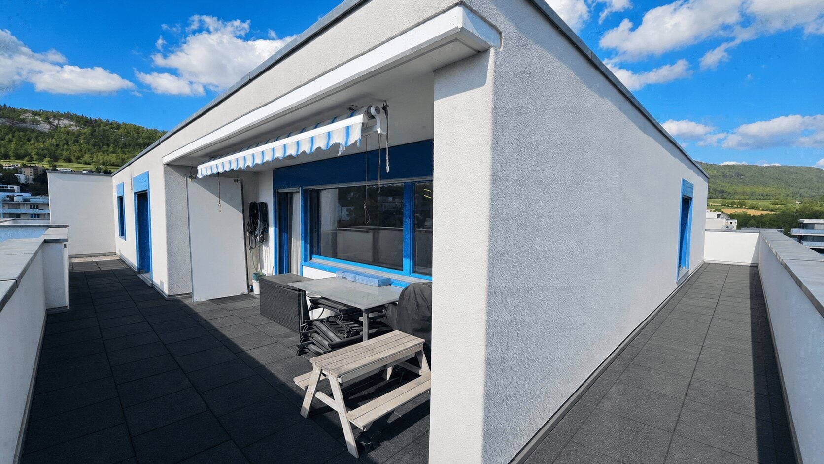 À vendre à Delémont superbe attique de 6 pièces avec 1 grande terrasse - photo 1