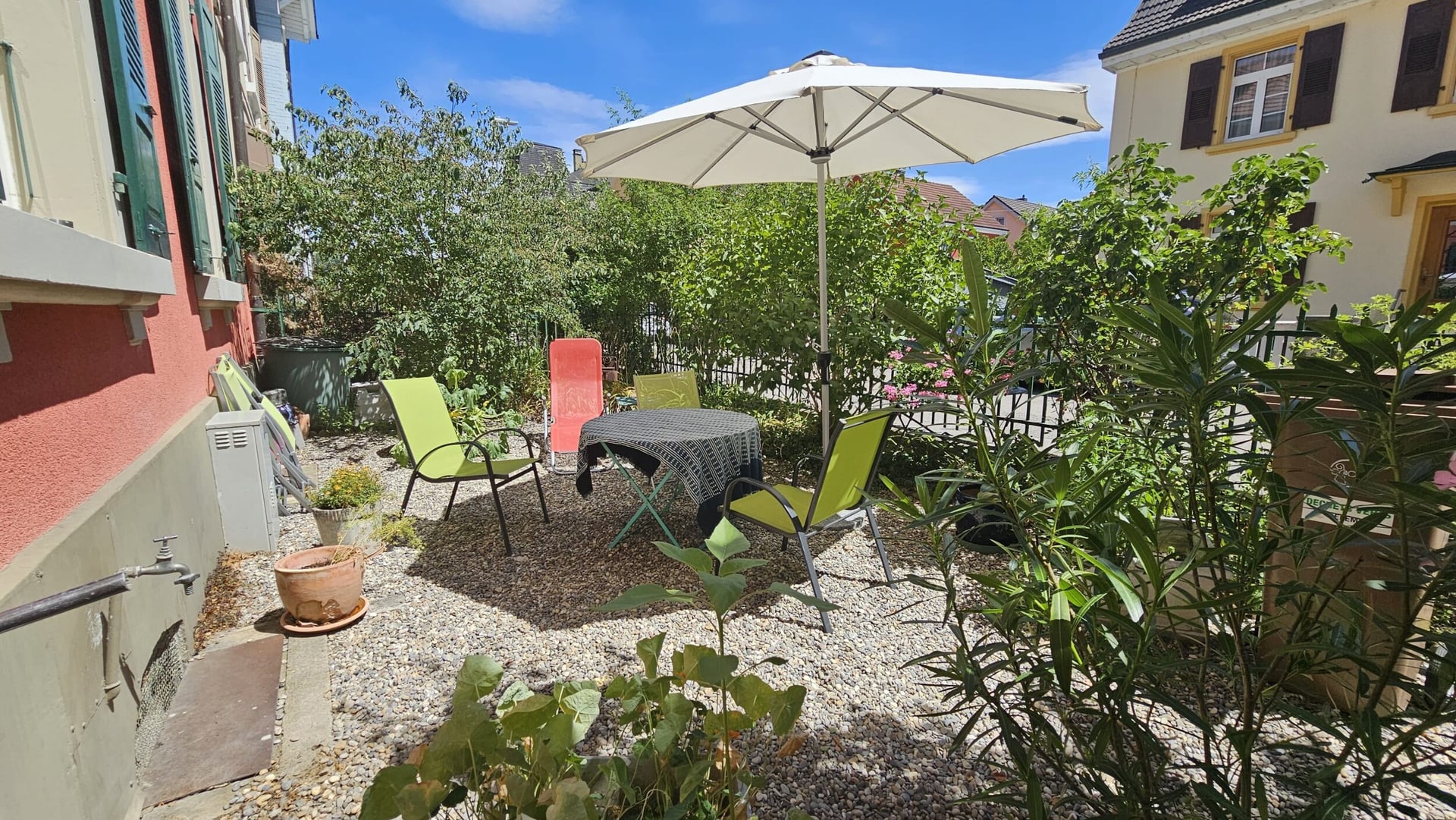 À vendre à Delémont immeuble de 3 appartements avec terrasse et jardin - photo 3