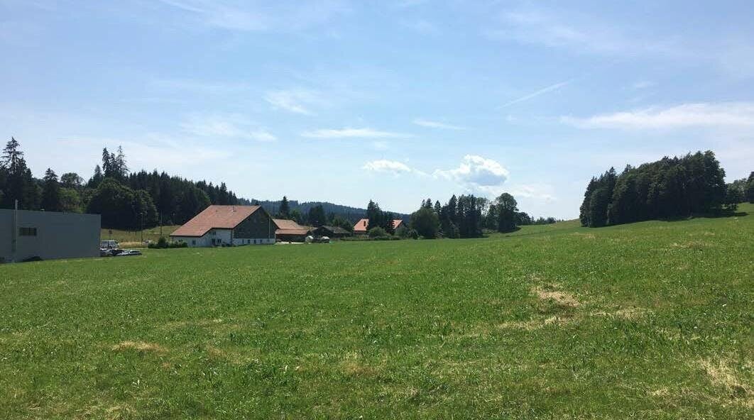 À vendre au Noirmont villa mitoyenne neuve et moderne de 5.5 pièces - photo 3