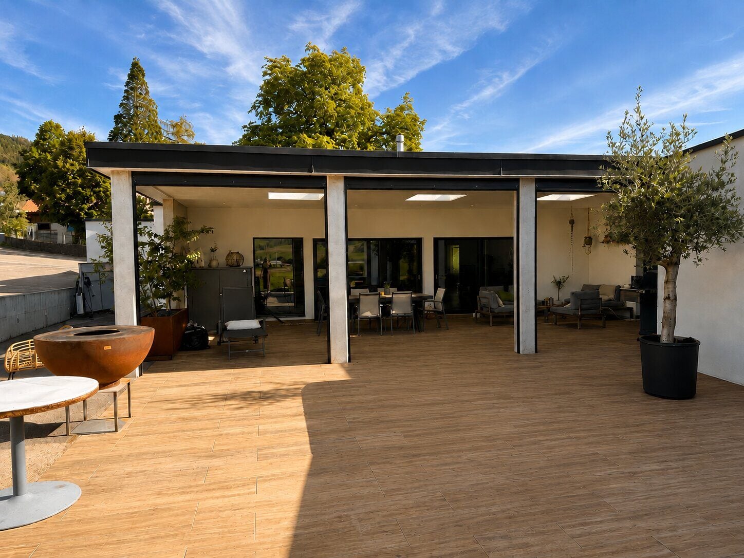 Magnifique propriété contemporaine avec dépendance à vendre à Boécourt - photo 1