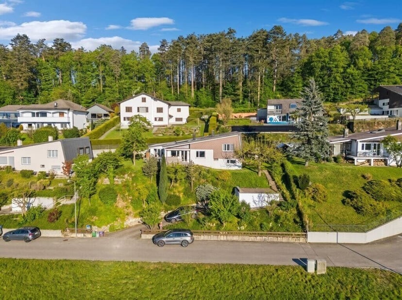 À Fontenais maison familiale de 5.5 pièces à vendre - photo 1