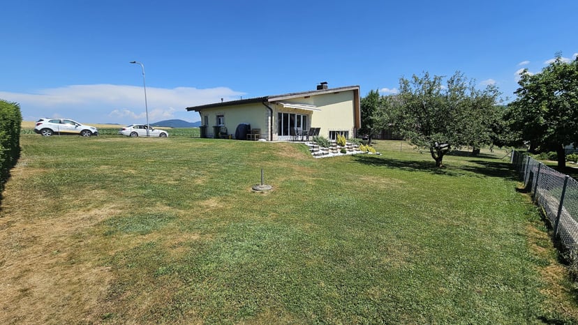À vendre à Courgenay maison individuelle de 5 pièces avec jardin - photo 3
