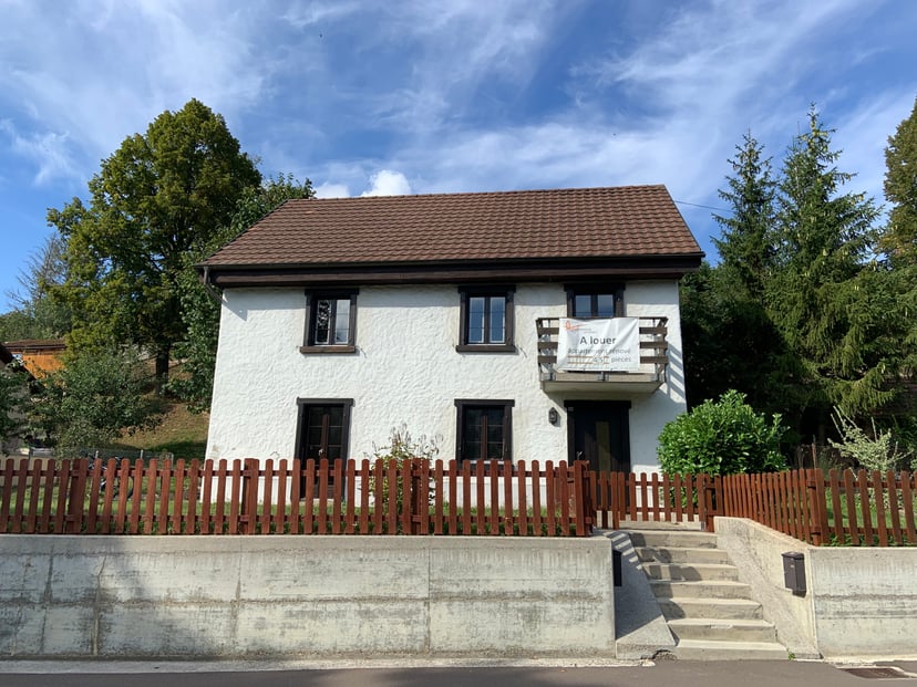 Duplex de 4,5 pièces dans maison familiale - photo 1