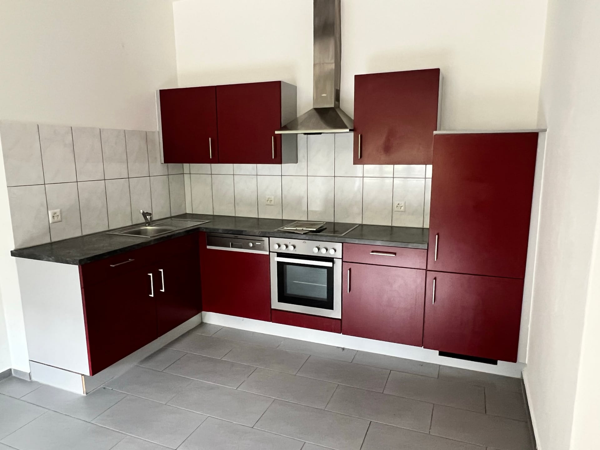 Appartement de 3 pièces au rez-de-chaussée - photo 1