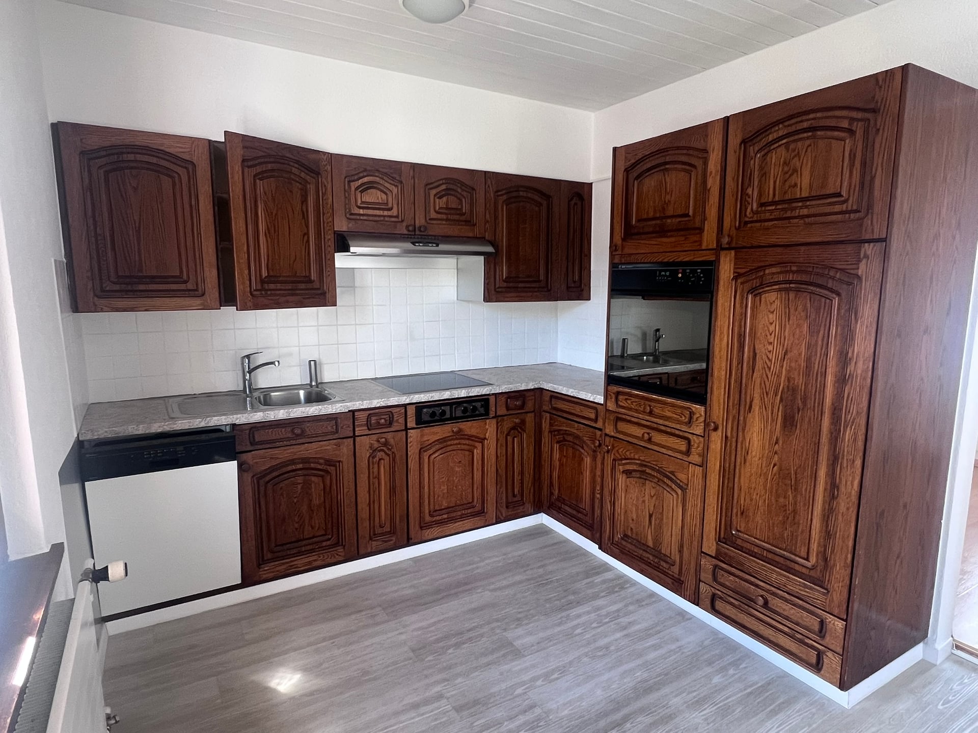 A deux pas du centre-ville, spacieux appartement de 4,5 pièces (87 m2) - photo 4