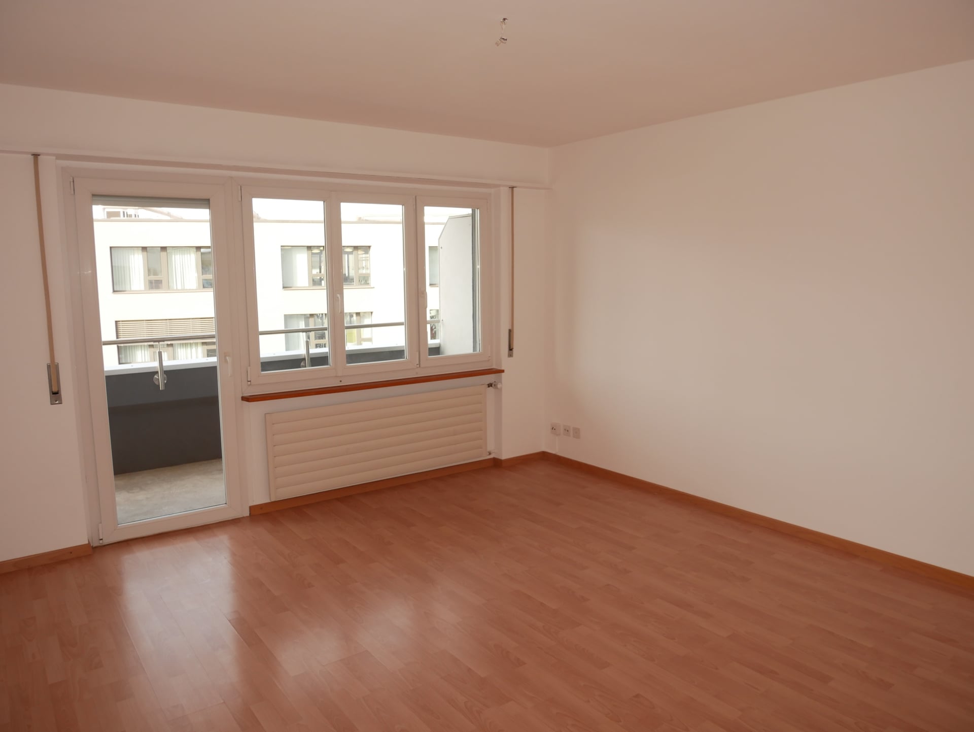 A deux pas de la gare, appartement de 3,5 pièces - photo 4