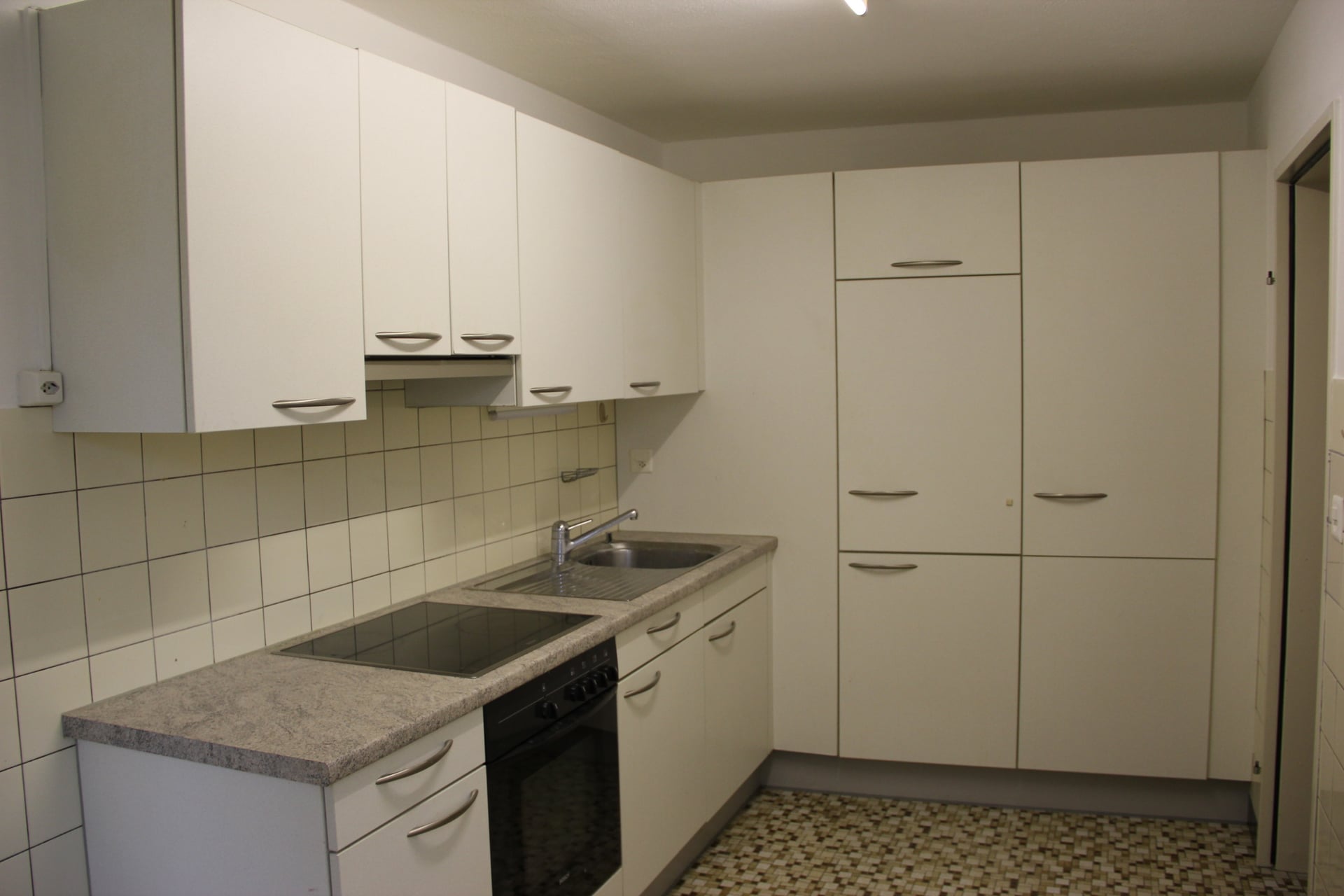 Proche du centre-ville, appartement de 1.5 pièces au rez-de-chaussée - photo 1