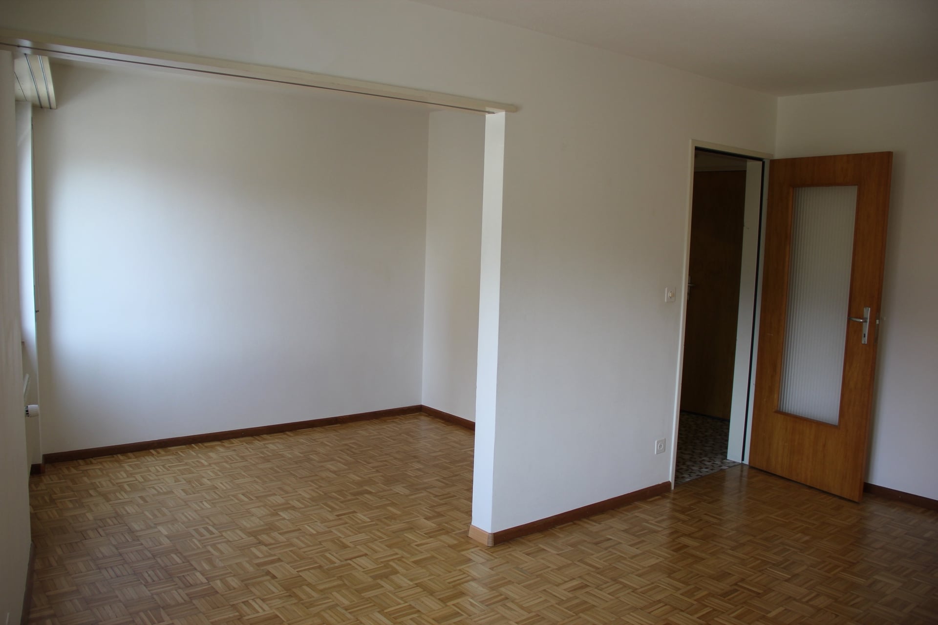 Proche du centre-ville, appartement de 1.5 pièces au rez-de-chaussée - photo 4