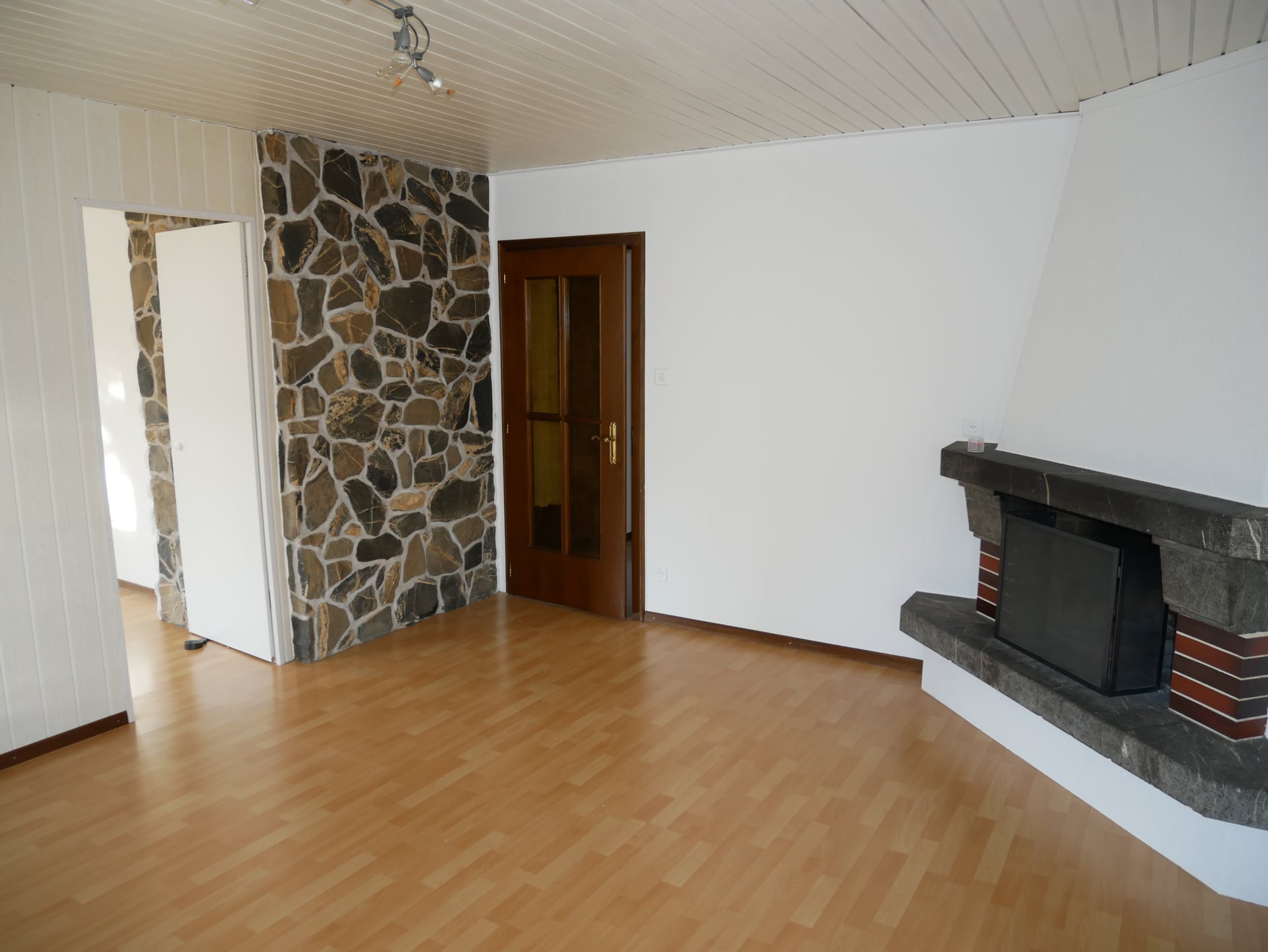 Quartier et petit locatif calmes, appartement de 3,5 pièces au 1er éta - photo 1