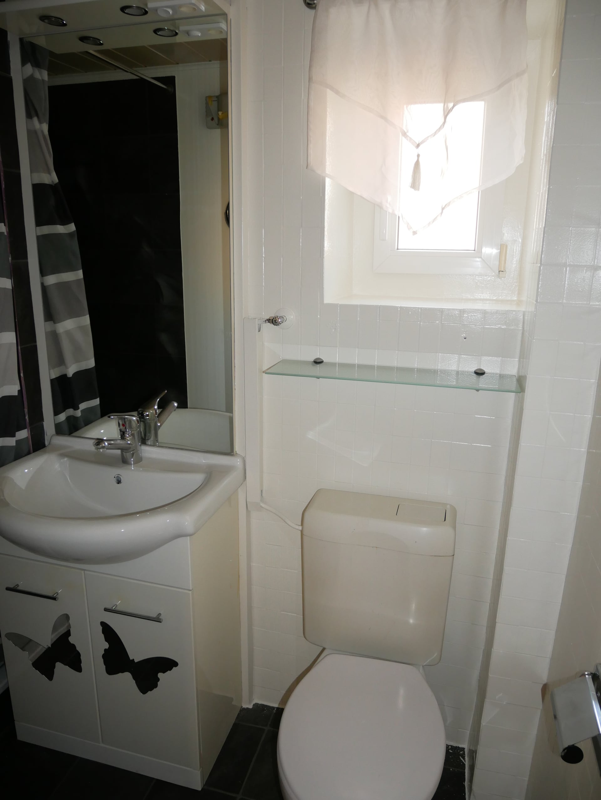 Quartier et petit locatif calmes, appartement de 3,5 pièces au 1er éta - photo 4