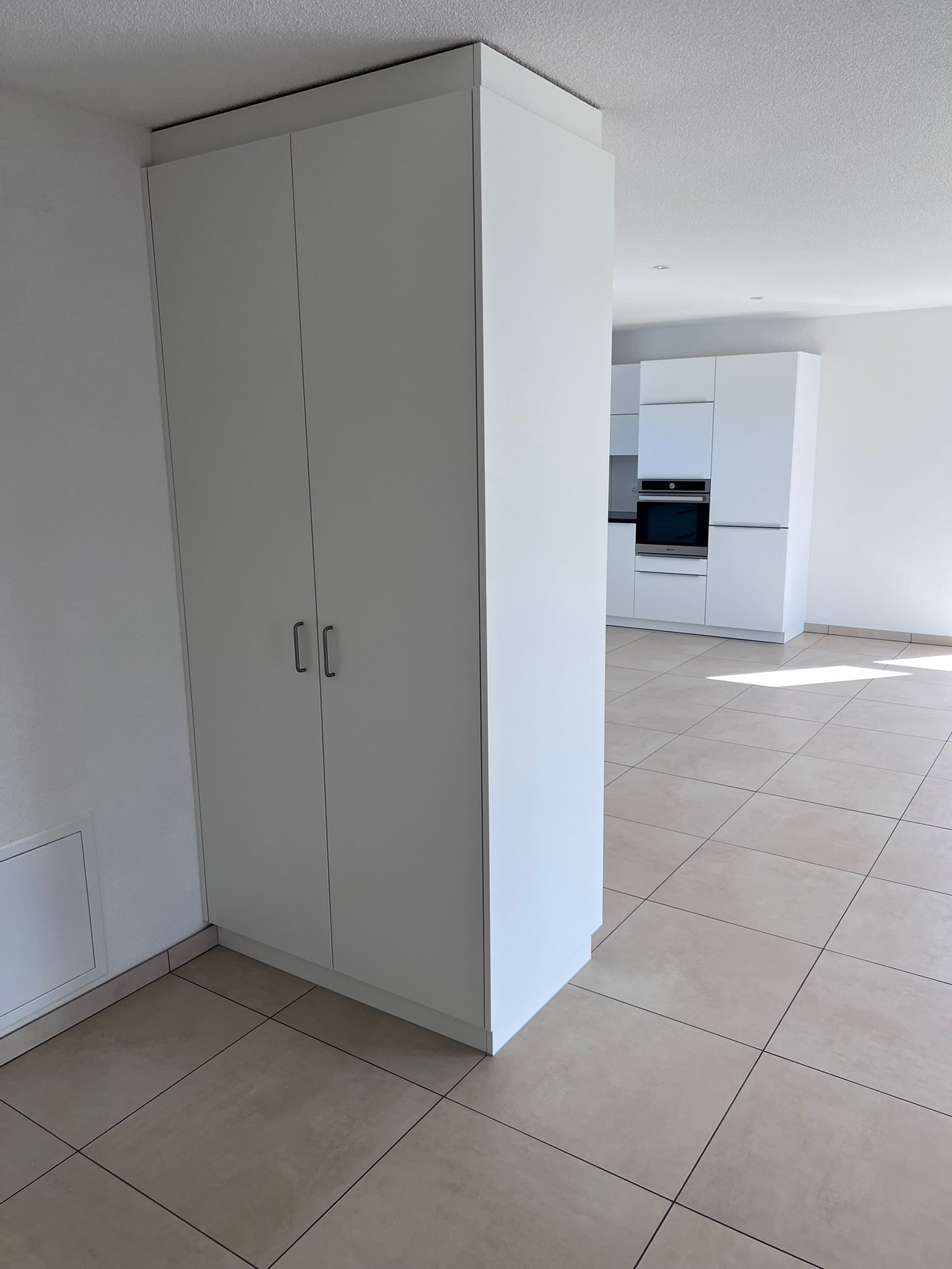 Dans immeuble récent - attique de 3.5 pièces - photo 4